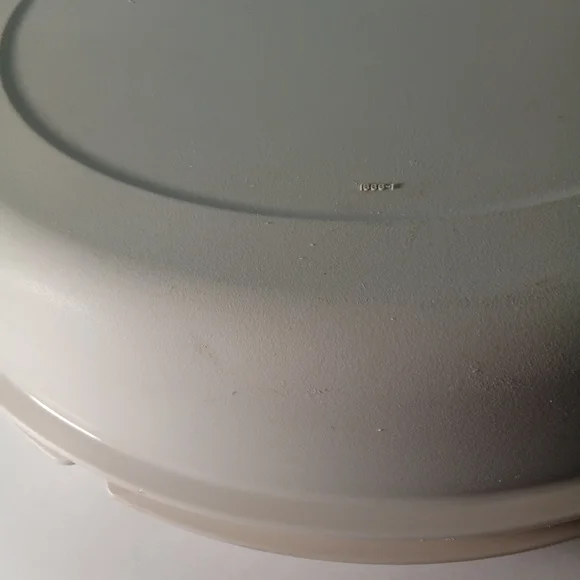 Vtg Tupperware Serving Dish with Cover and 6 Compartments plus Dip Bowl with Lid - Picture 11 of 12